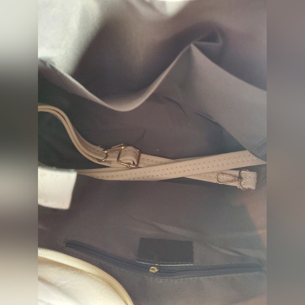 Cream & Gray Handbag with Pouch - Picture 3 of 3
